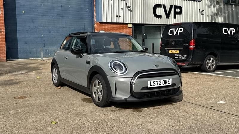 Grey Used 2022 Mini Cooper Classic Hatchback | £17,950 (Good price) - Image 1/4