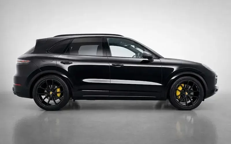 Used Porsche Cayenne 441 HP (324 kW) 2018 Black SUV