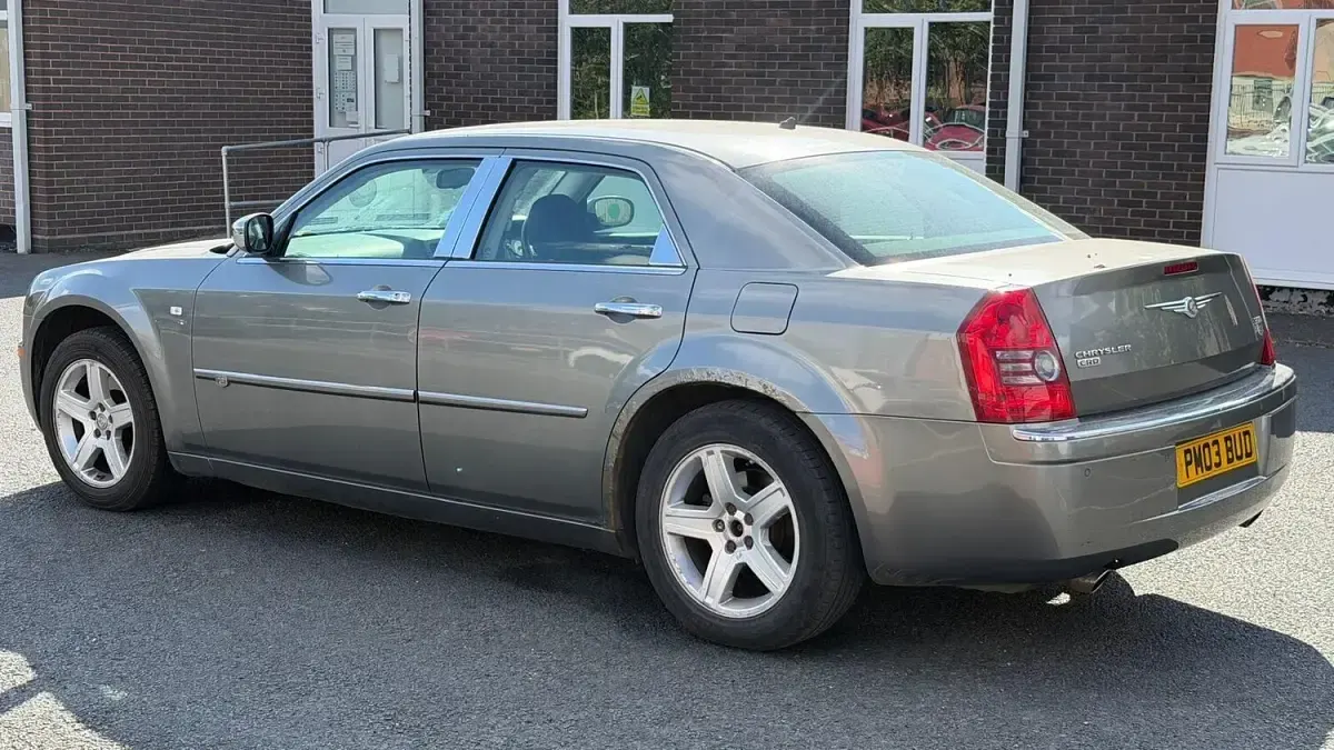 Used Chrysler 300C 2009 Grey Sedan