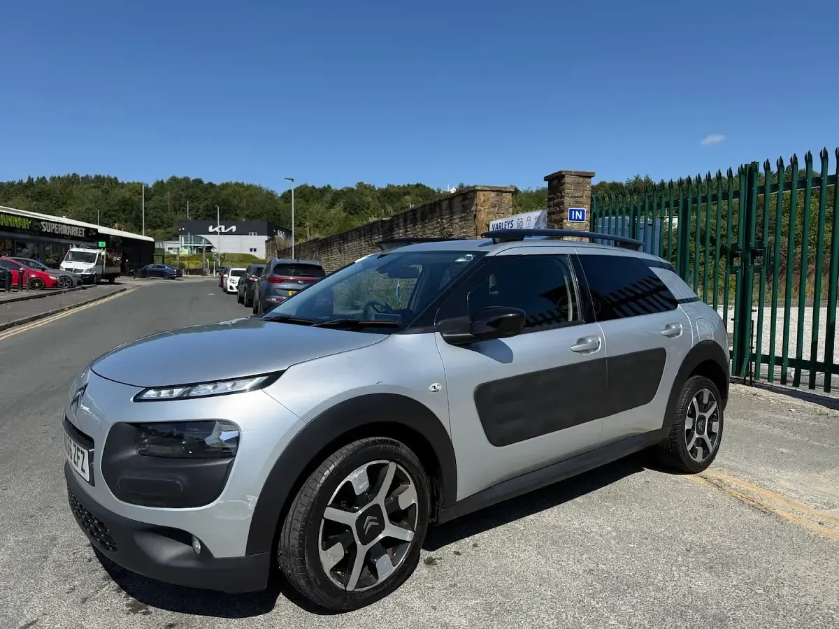 Used Citroën C4 Cactus Flair 2016 Silver Hatchback