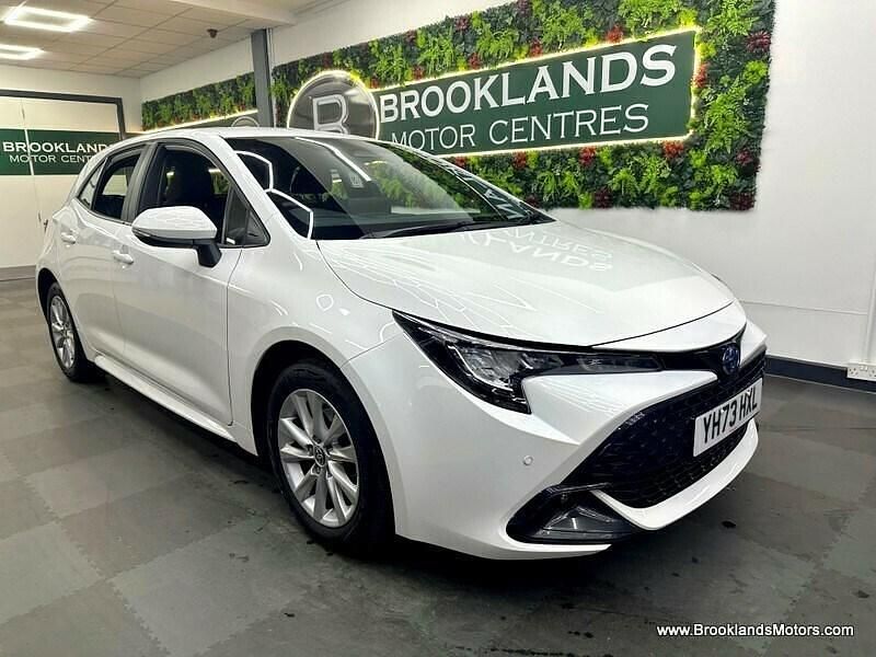 Used Toyota Corolla 2023 White Hatchback