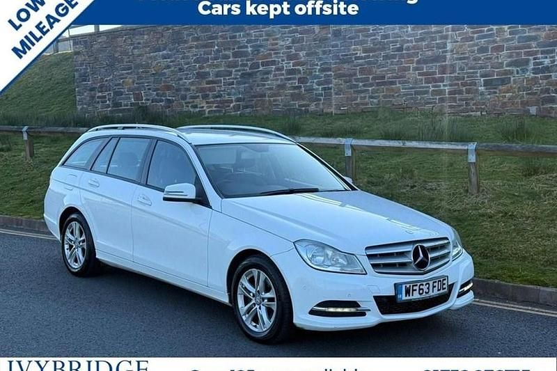 Used Mercedes C220 Executive 170 HP (125 kW) 2013 White Estate