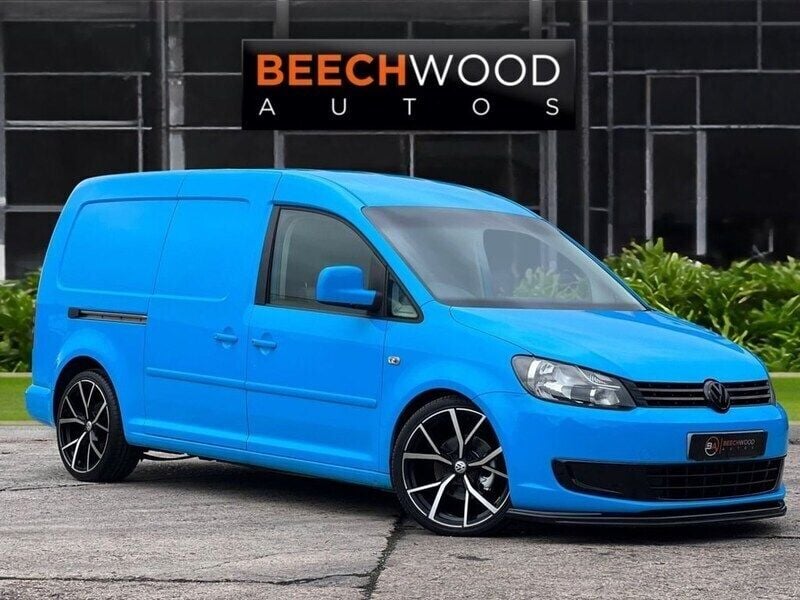 Blue Used 2013 VW Caddy Maxi Startline MPV | £11,000 (Expensive) - Image 1/4