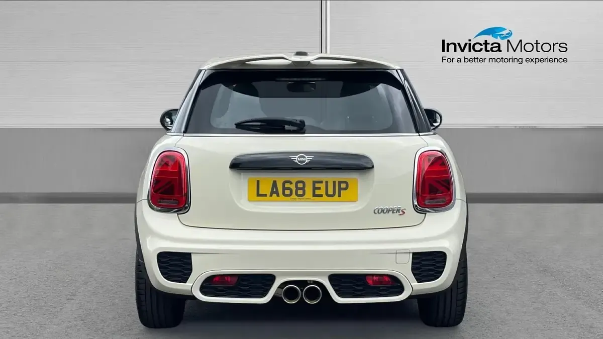 Used Mini Cooper S Sport 192 HP (141 kW) 2019 White Hatchback