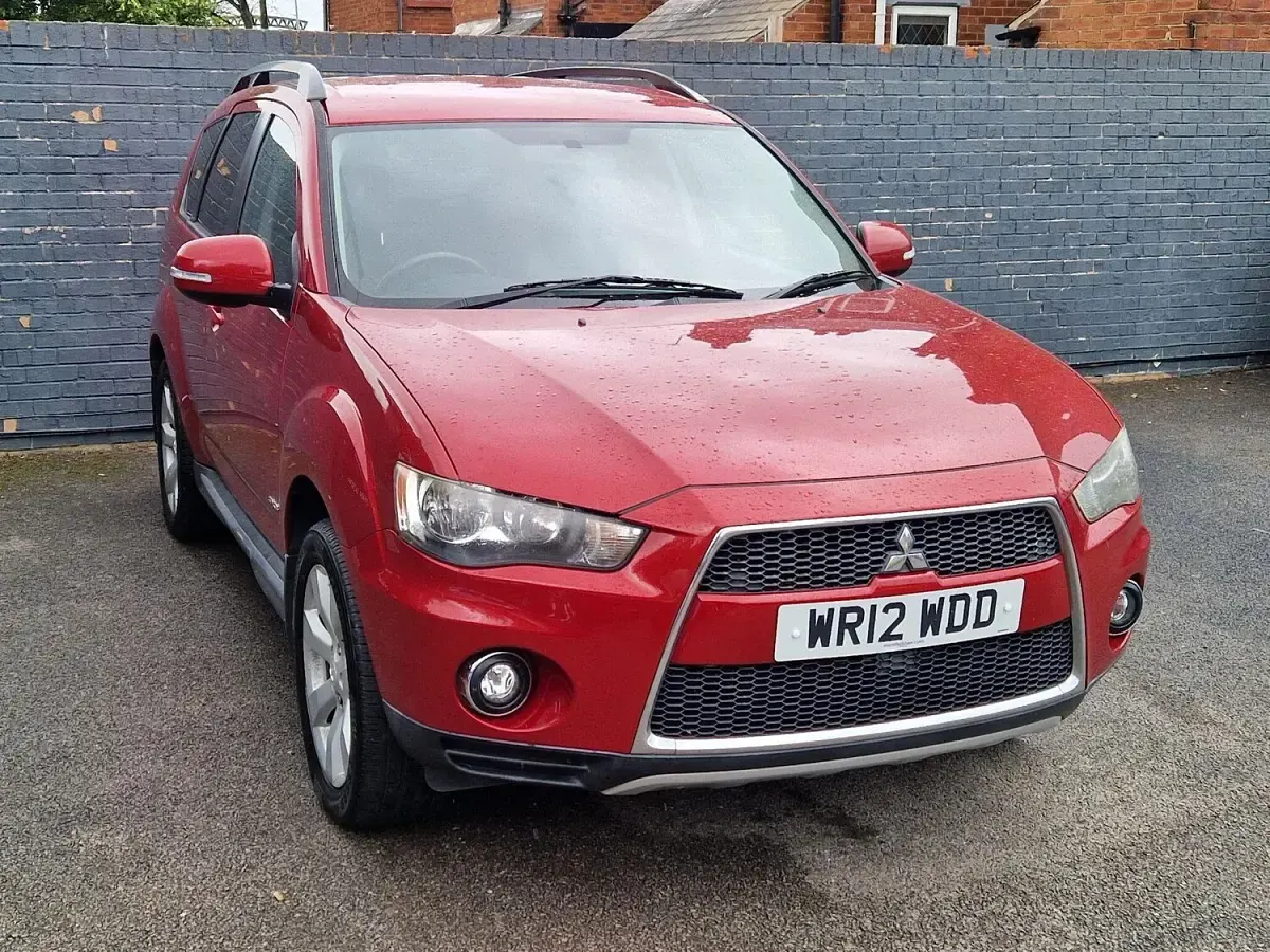 Used Mitsubishi Outlander 2012 Red SUV