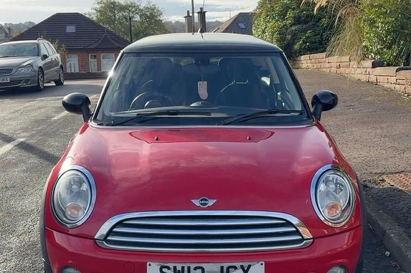 Red Used 2013 Mini Cooper D Hatch Hatchback | £2,595 (Fair price) - Image 1/1