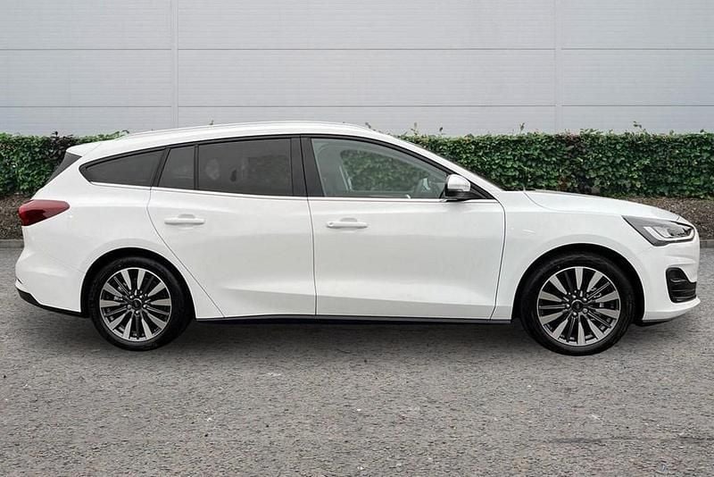 New Ford Focus Titanium X 2025 White Estate