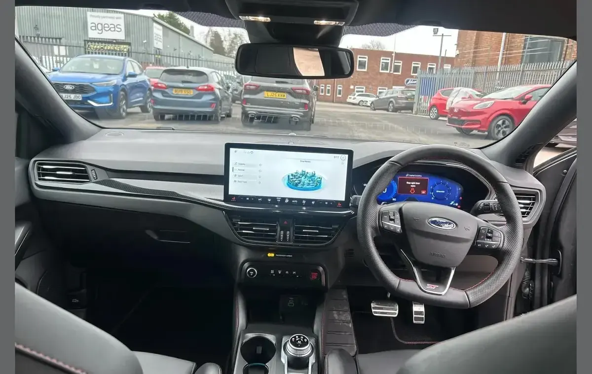 Used Ford Focus ST 280 HP (205 kW) 2024 Grey Estate