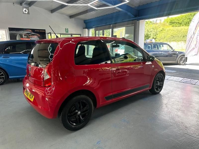 Begagnad Seat Mii Design 2016 Röd Halvkombi