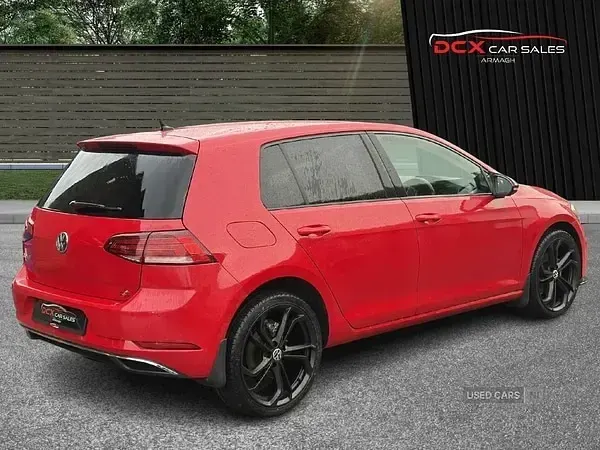 Used VW Golf VII Match 115 HP (84 kW) 2019 Red Hatchback