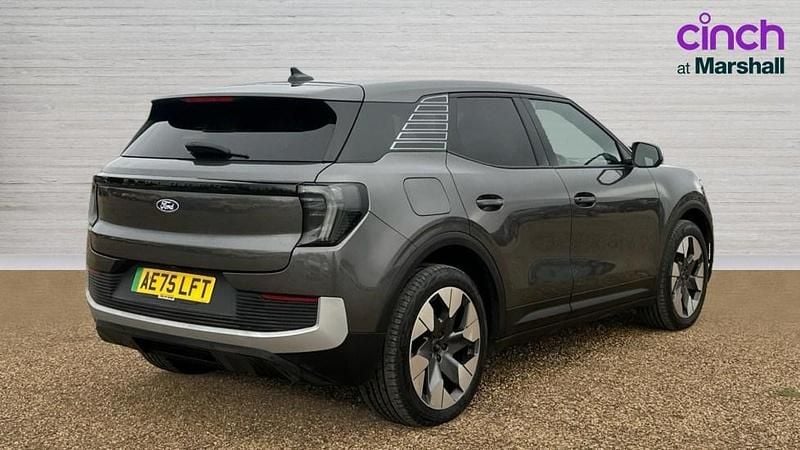Usado Ford Explorer Premium 250 kW (340 HP) 2025 Cinzento SUV