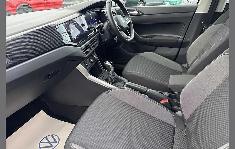 Used VW Polo Life 95 HP (69 kW) 2025 White Hatchback