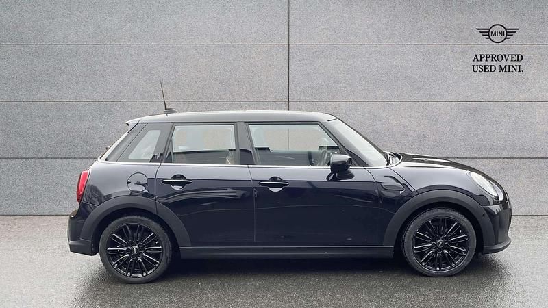 Used Mini Cooper Exclusive 134 HP (98 kW) 2023 Black Hatchback