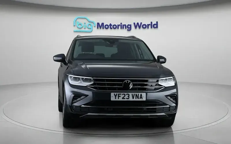Used VW Tiguan Elegance 245 HP (180 kW) 2023 Grey SUV