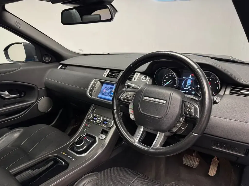 Used Land Rover Range Rover evoque Landmark 180 HP (132 kW) 2018 Blue Estate