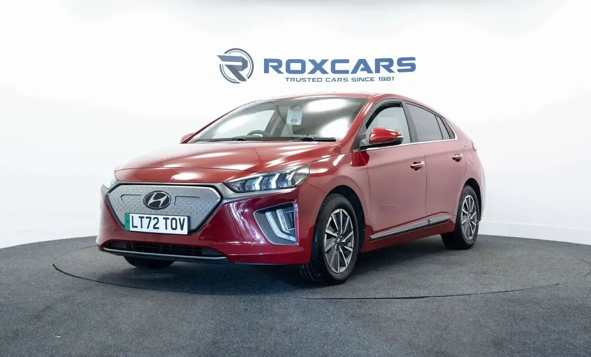 Used Hyundai Ioniq Premium SE 100 kW (136 HP) 2022 Red Hatchback