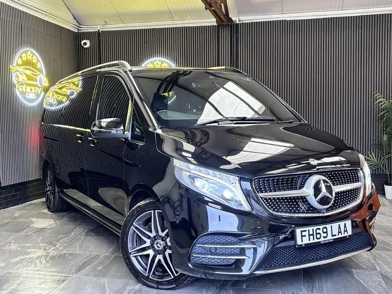 Used Mercedes V220 AMG line 163 HP (119 kW) 2020 Black MPV