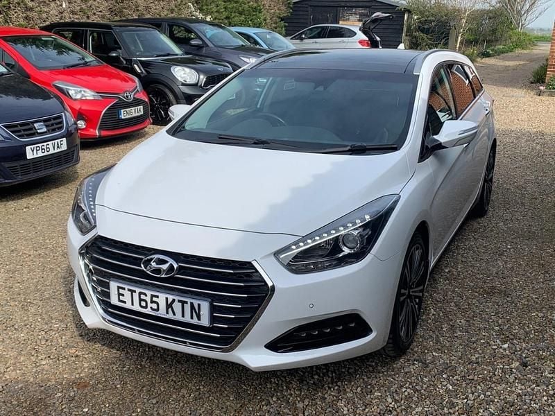 Used Hyundai i40 Premium 2016 White Estate