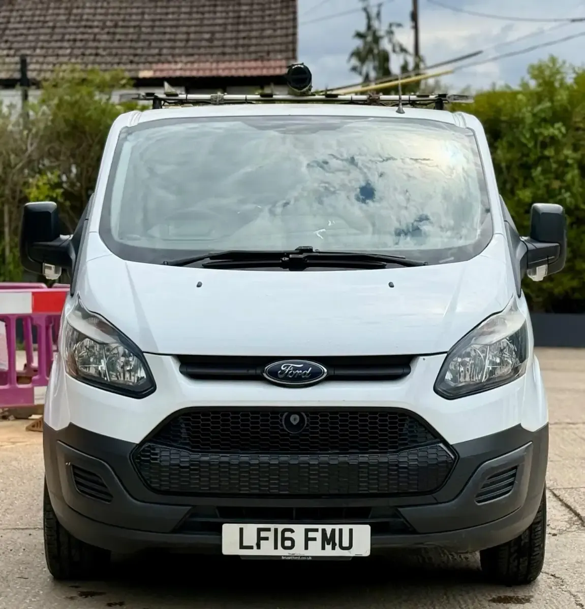Used Ford Transit Custom 100 HP (73 kW) 2016 White Van