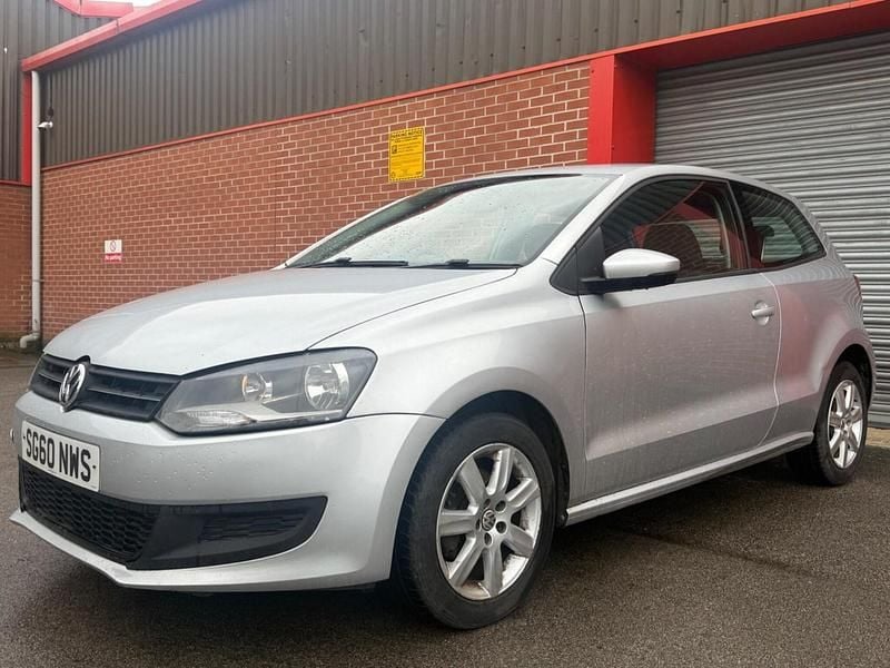 Used VW Polo SE 85 HP (62 kW) 2010 Silver Hatchback