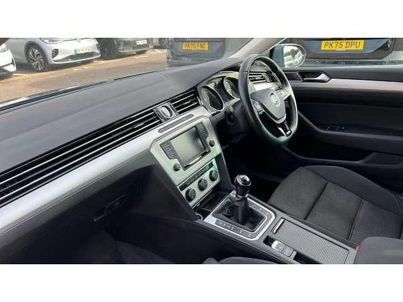 Usado VW Passat Business 150 HP (110 kW) 2017 Azul Carrinha