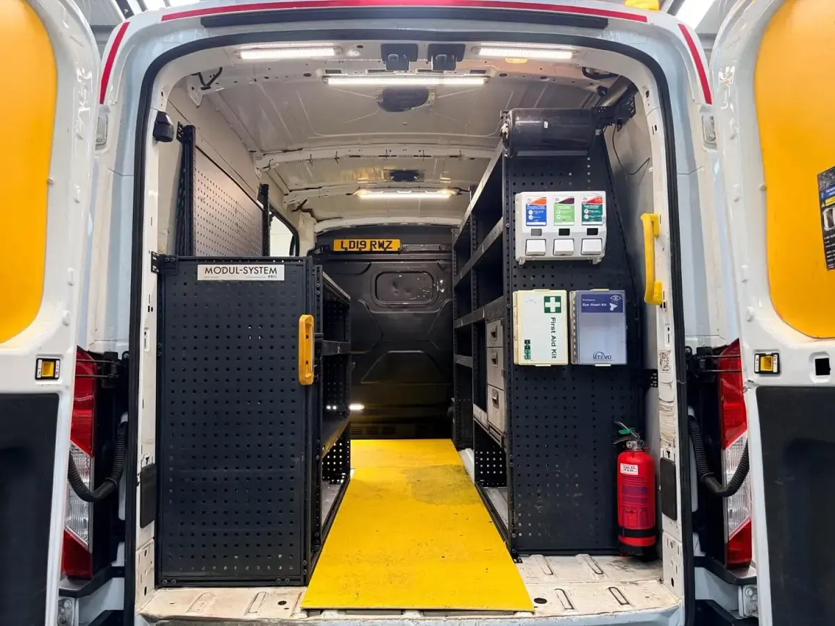 Used Ford Transit 130 HP (95 kW) 2019 White Van