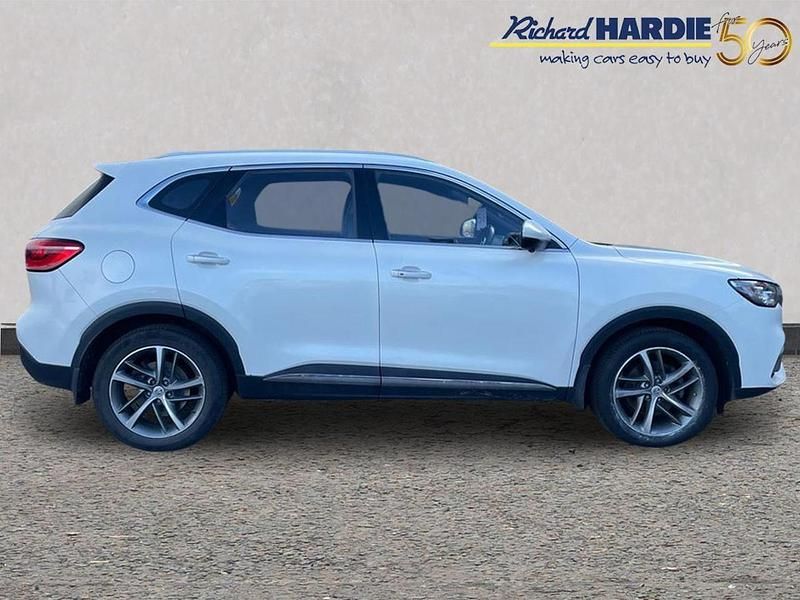 Used MG HS Exclusive 254 HP (186 kW) 2021 White SUV