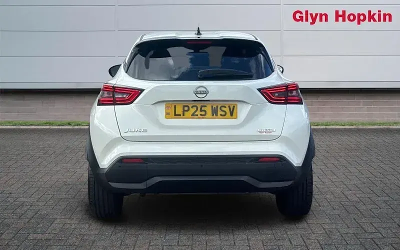 Used Nissan Juke Tekna 143 HP (105 kW) 2025 White SUV