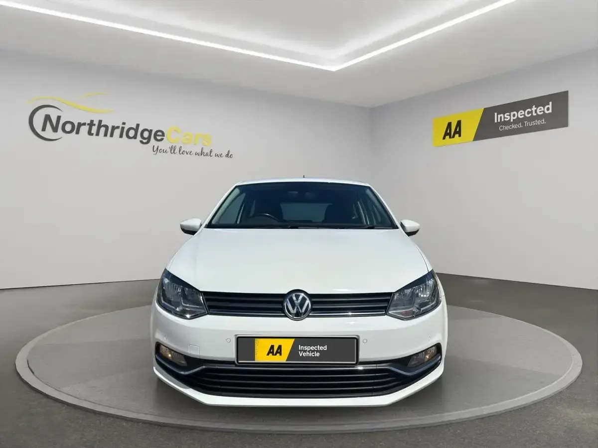 Used VW Polo Edition 90 HP (66 kW) 2017 White Hatchback