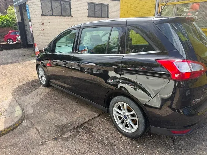 Used Ford C-MAX Zetec 2018 Black MPV