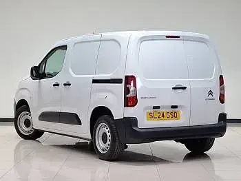 Used Citroën Berlingo 100 HP (73 kW) 2024 White MPV