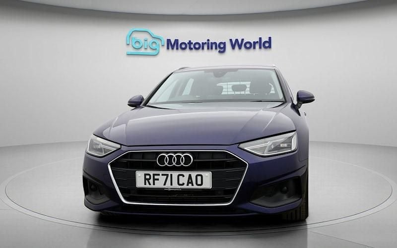 Used Audi A4 150 HP (110 kW) 2022 Blue Estate