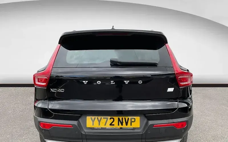 Used Volvo XC40 Core 211 HP (155 kW) 2022 Black SUV