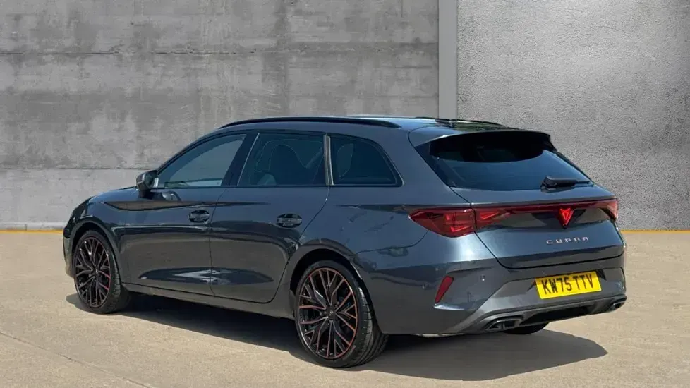 New Cupra Leon 150 HP (110 kW) 2026 Magnetic tech grey
