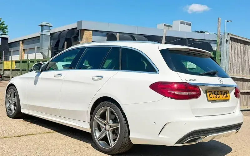Used Mercedes C200 AMG line 184 HP (135 kW) 2015 White Estate