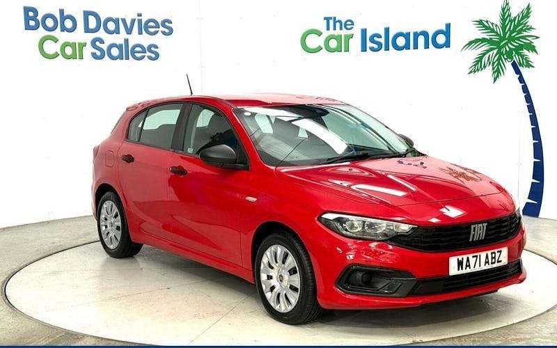 Used Fiat Tipo 101 HP (74 kW) 2022 Hatchback