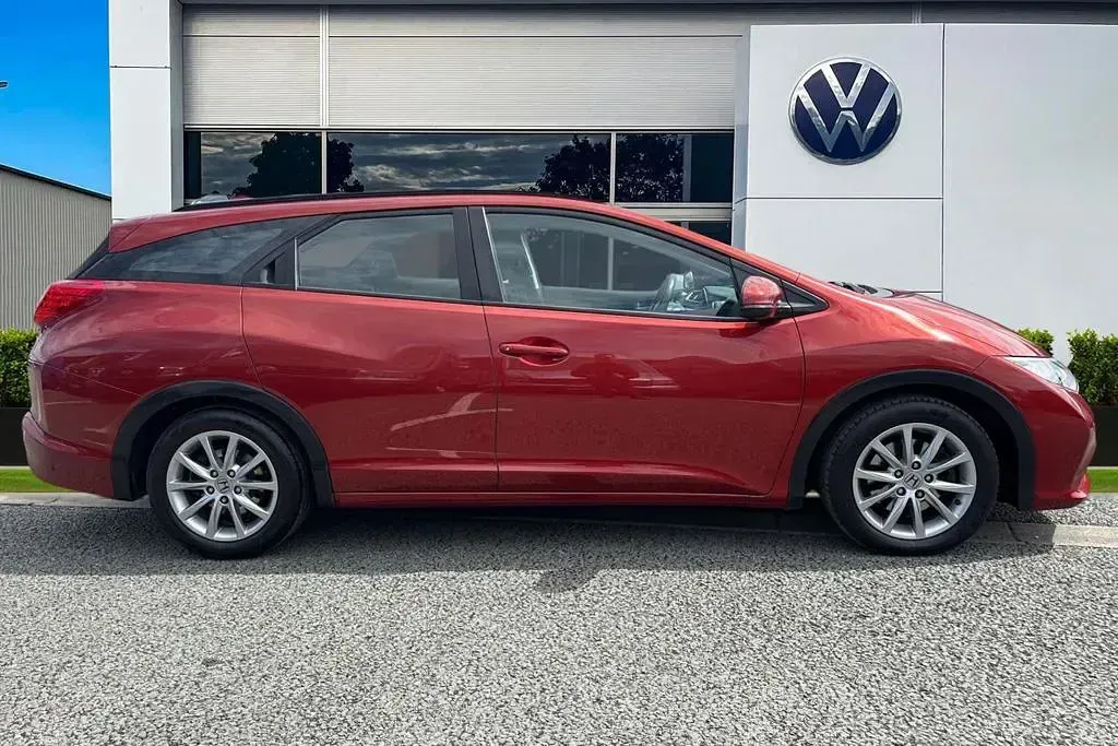 Used Honda Civic SE Plus 2014 Red Estate
