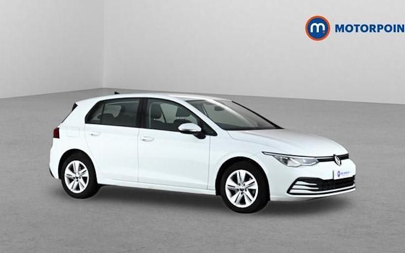 Second-hand VW Golf VIII Life 131 CP (96 kW) 2024 Hatchback