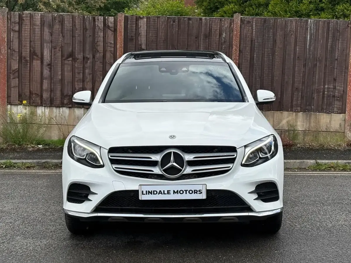 Used Mercedes GLC250 AMG Line Premium Plus 204 HP (150 kW) 2018 White SUV