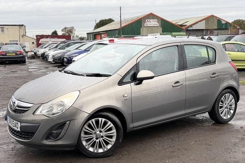 Used Vauxhall Corsa 85 HP (62 kW) 2011 Brown Hatchback
