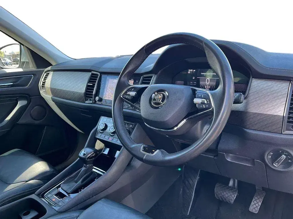 Used Skoda Kodiaq SE L Executive 150 HP (110 kW) 2023 Silver SUV