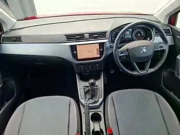 Used Seat Arona SE Technology 95 HP (69 kW) 2019 Red SUV