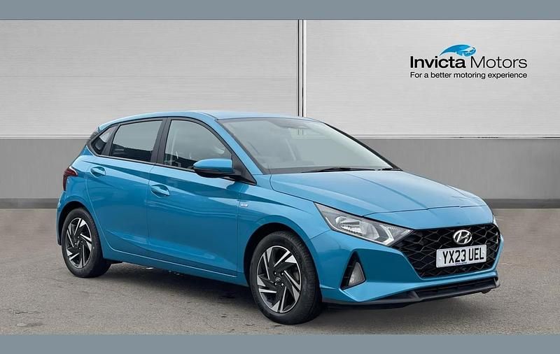 Used Hyundai i20 SE 100 HP (73 kW) 2023 Turquoise Hatchback