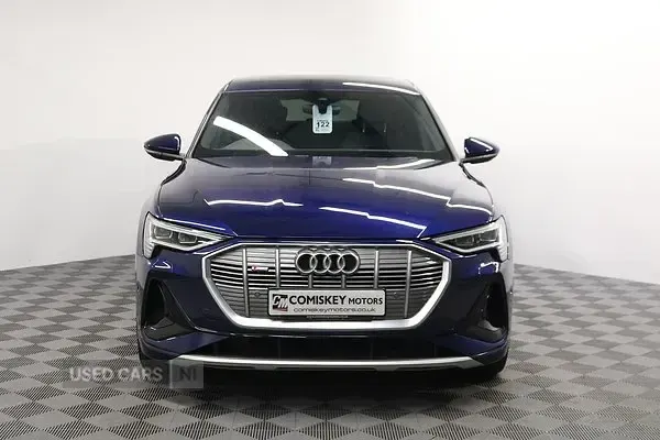 Usado Audi e-tron S-Line 300 kW (408 HP) 2023 Azul SUV