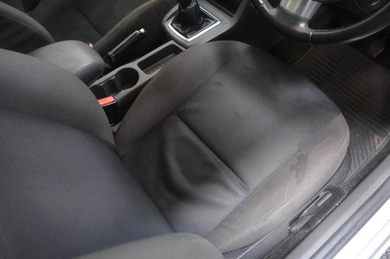 Used Ford Focus Zetec 2007 Silver Hatchback