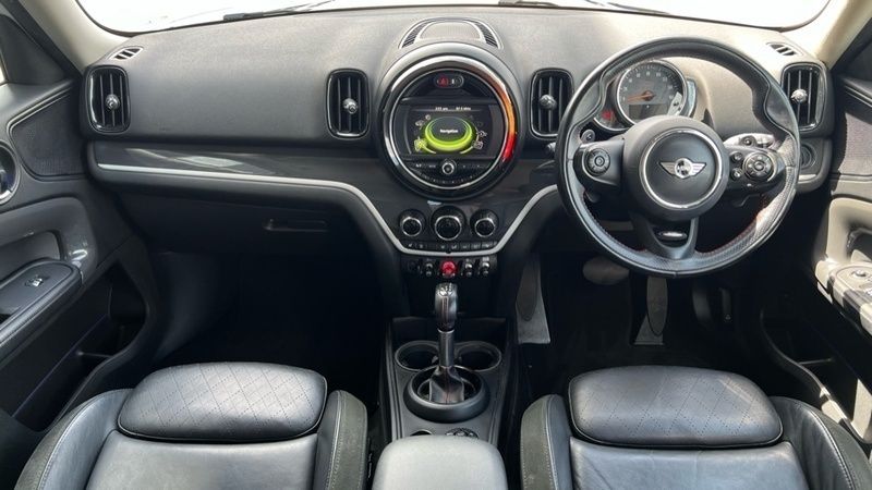 Image 4/4