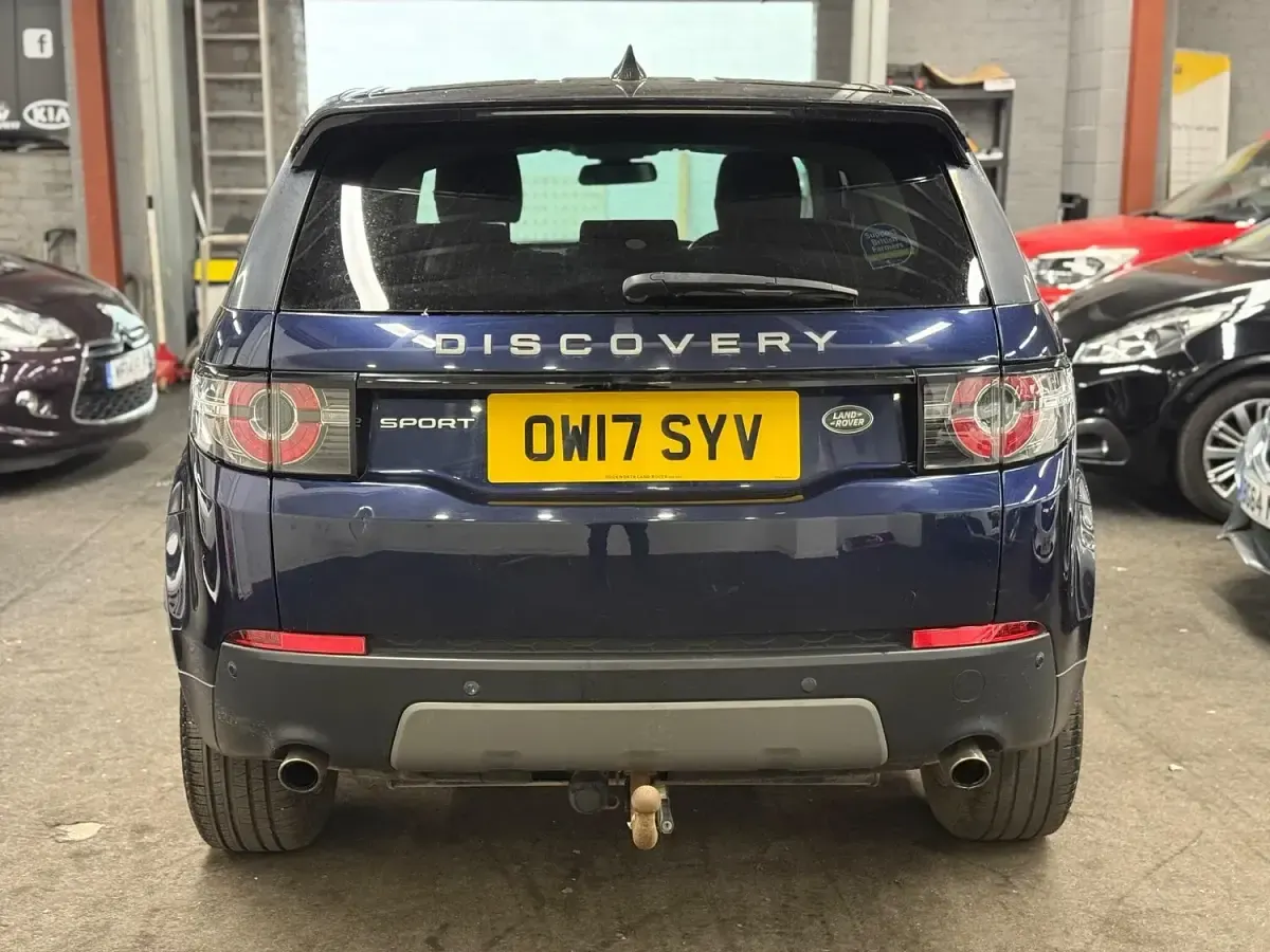 Used Land Rover Discovery Sport SE 180 HP (132 kW) 2017 Blue SUV