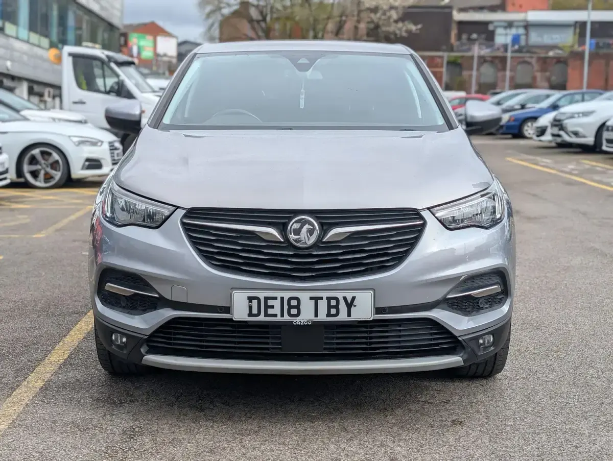 Used Vauxhall Grandland X Sport 130 HP (95 kW) 2018 Grey SUV