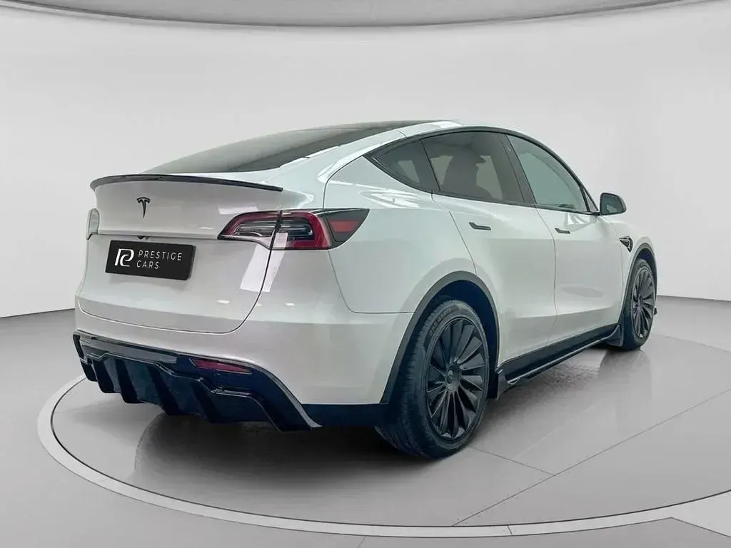Used Tesla Model Y 282 kW (384 HP) 2022 White SUV
