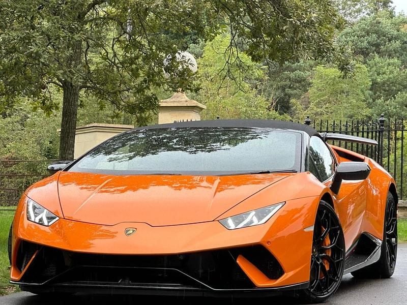 Used Lamborghini Huracán 631 HP (464 kW) 2018 Orange Cabriolet